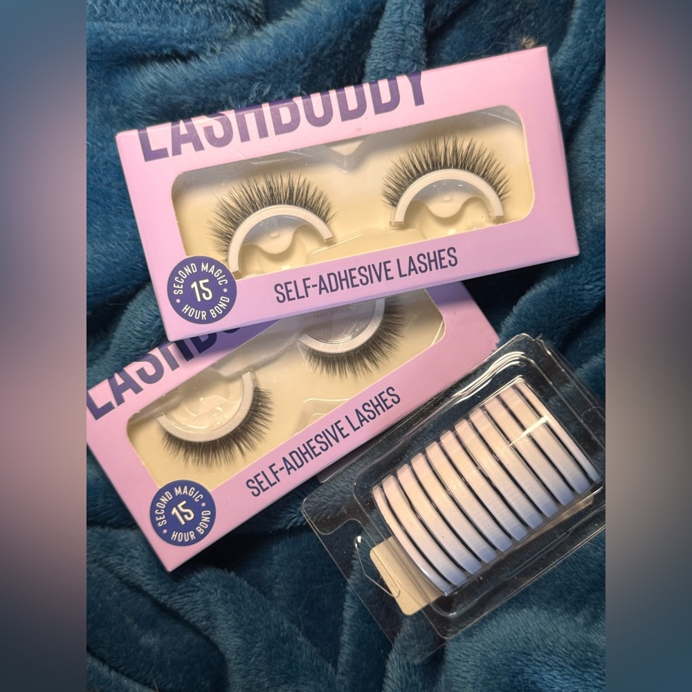 LashBuddy Self-Adhesive Lashes